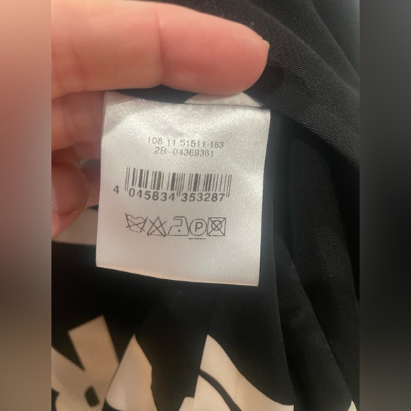 LOUIS FERAUD Paris Military style Blazer, chic Medium/Large F46/D44 Black - Picture 6 of 6